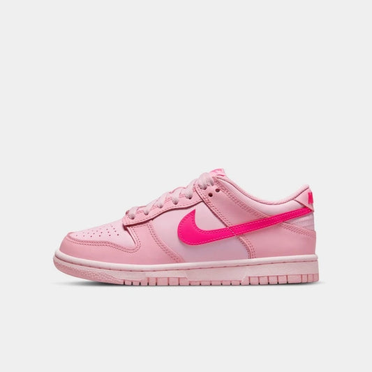 Nike Dunks Triple Pink